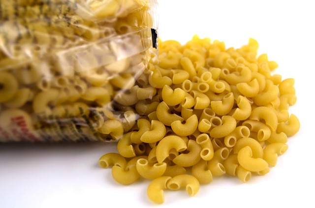 https://pixabay.com/en/macaroni-pasta-food-ingredient-3558783/ https://pixabay.com/en/macaroni-pasta-food-ingredient-3558783/