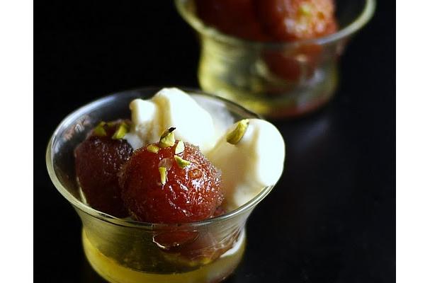http://www.foodista.com/recipe/RL8MPH3V/shahi-gulab-jamun-with-vanilla-ice-cream
