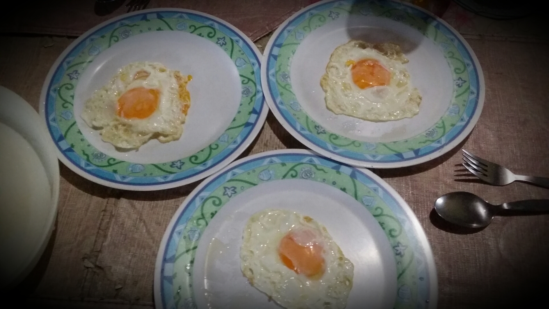 the 3 eggs for breakfast 