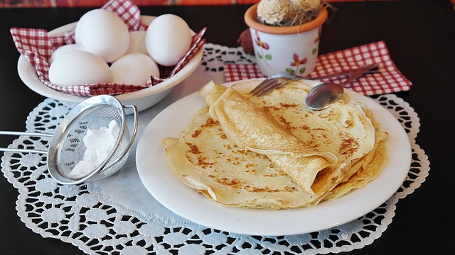 Crepes free image by Pixabay