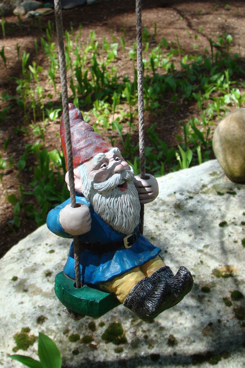 https://www.maxpixel.net/Nature-Ornament-Gnome-Decorative-Fantasy-Gardening-637609