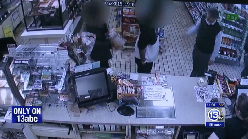 Jay Singh's charity act of feeding a teen who was hungry in Ohio Jay Singh's charity act of feeding a teen who was hungry in Ohio