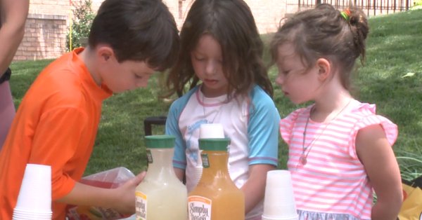 Four young children in Clayton Missouri raising funds for first responders