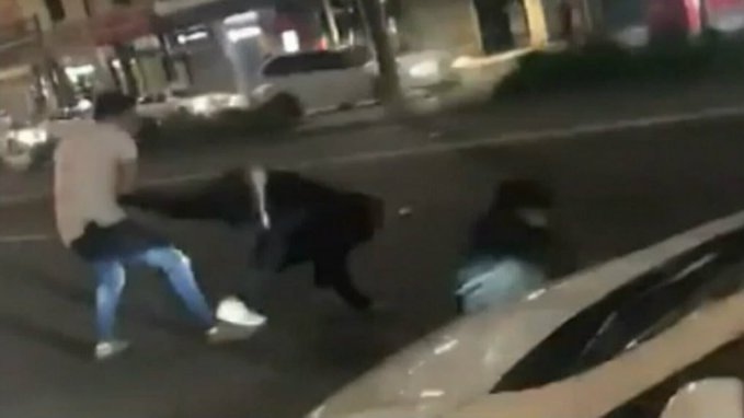 Good Samaritan in Australia steps up to save a cab driver Good Samaritan in Australia steps up to save a cab driver