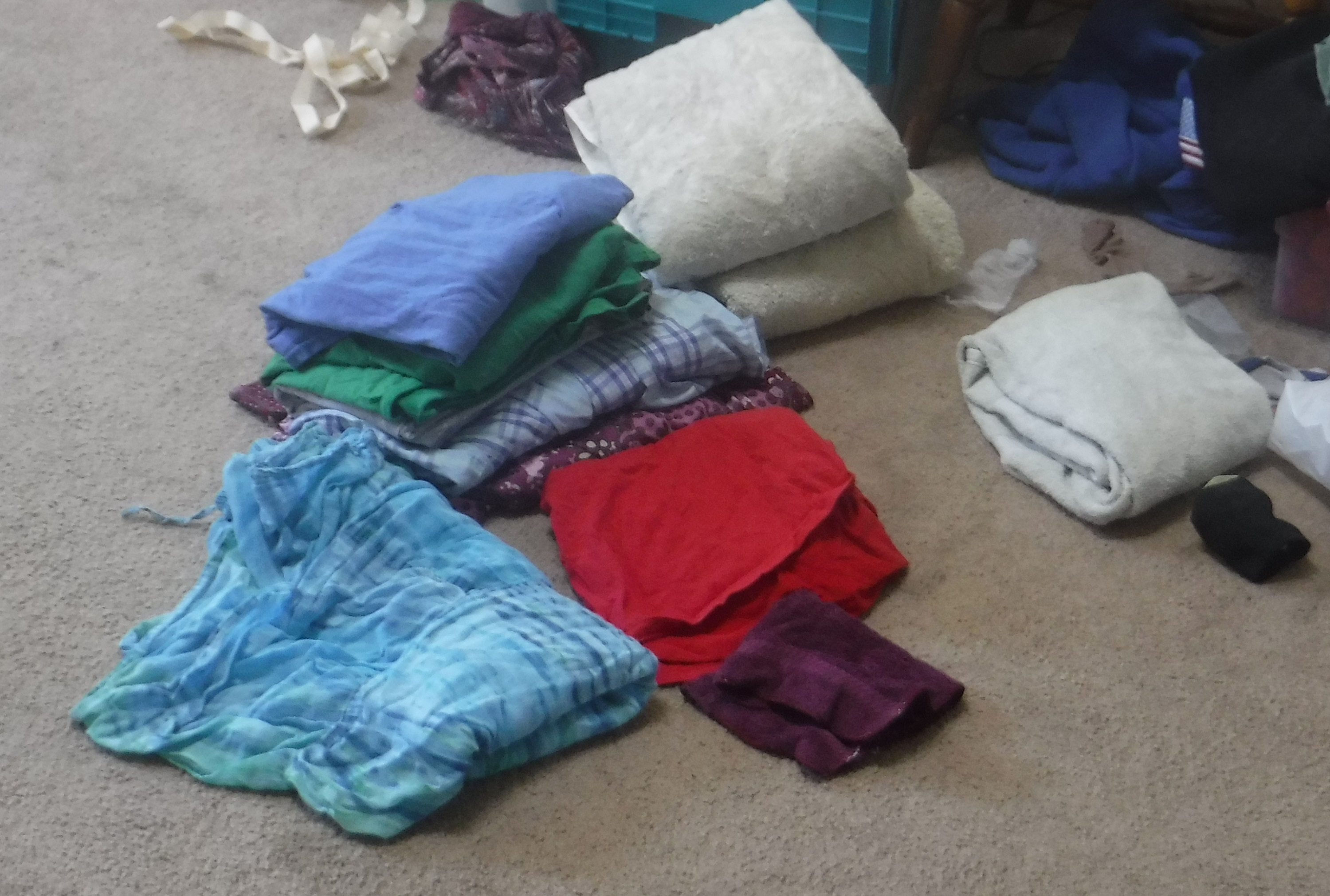 Photo I took of the laundry I managed to fold Photo I took of the laundry I managed to fold