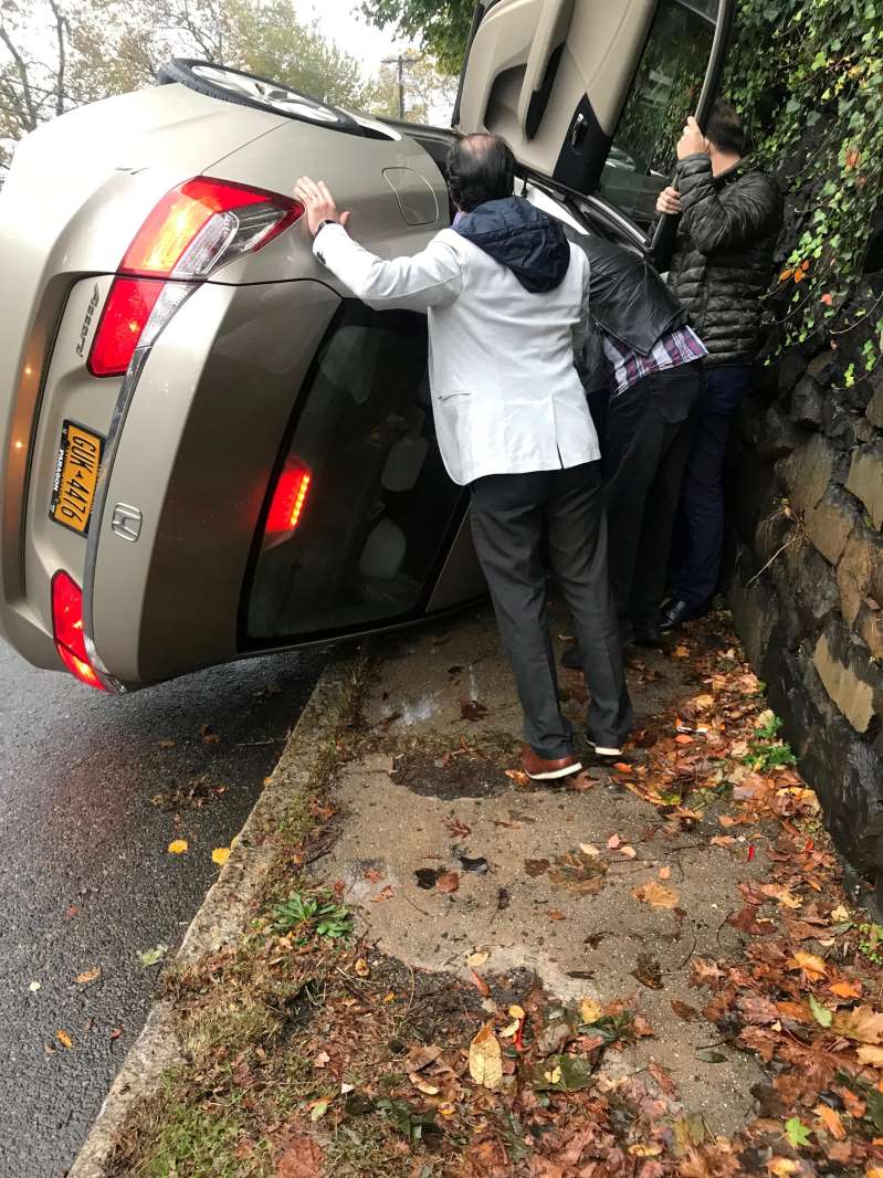 Good Samaritans at the scene of an accident in New Jersey