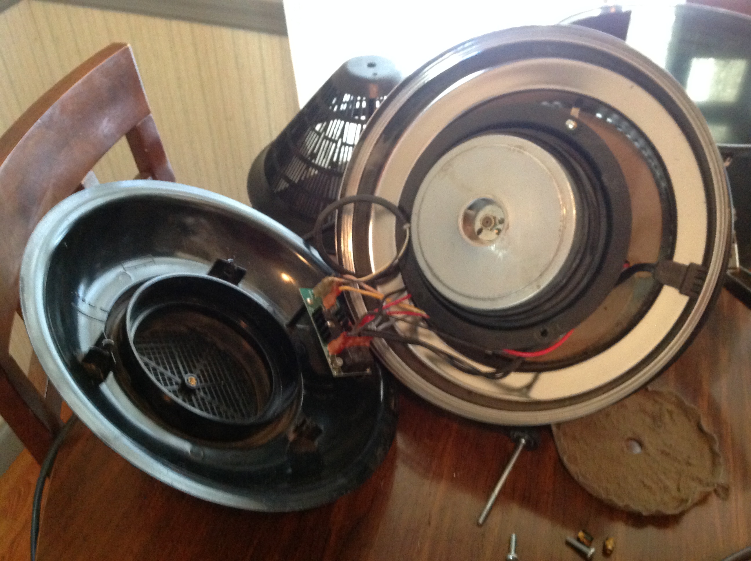 The damage to my Filter Queen vacuum cleaner The damage to my Filter Queen vacuum cleaner