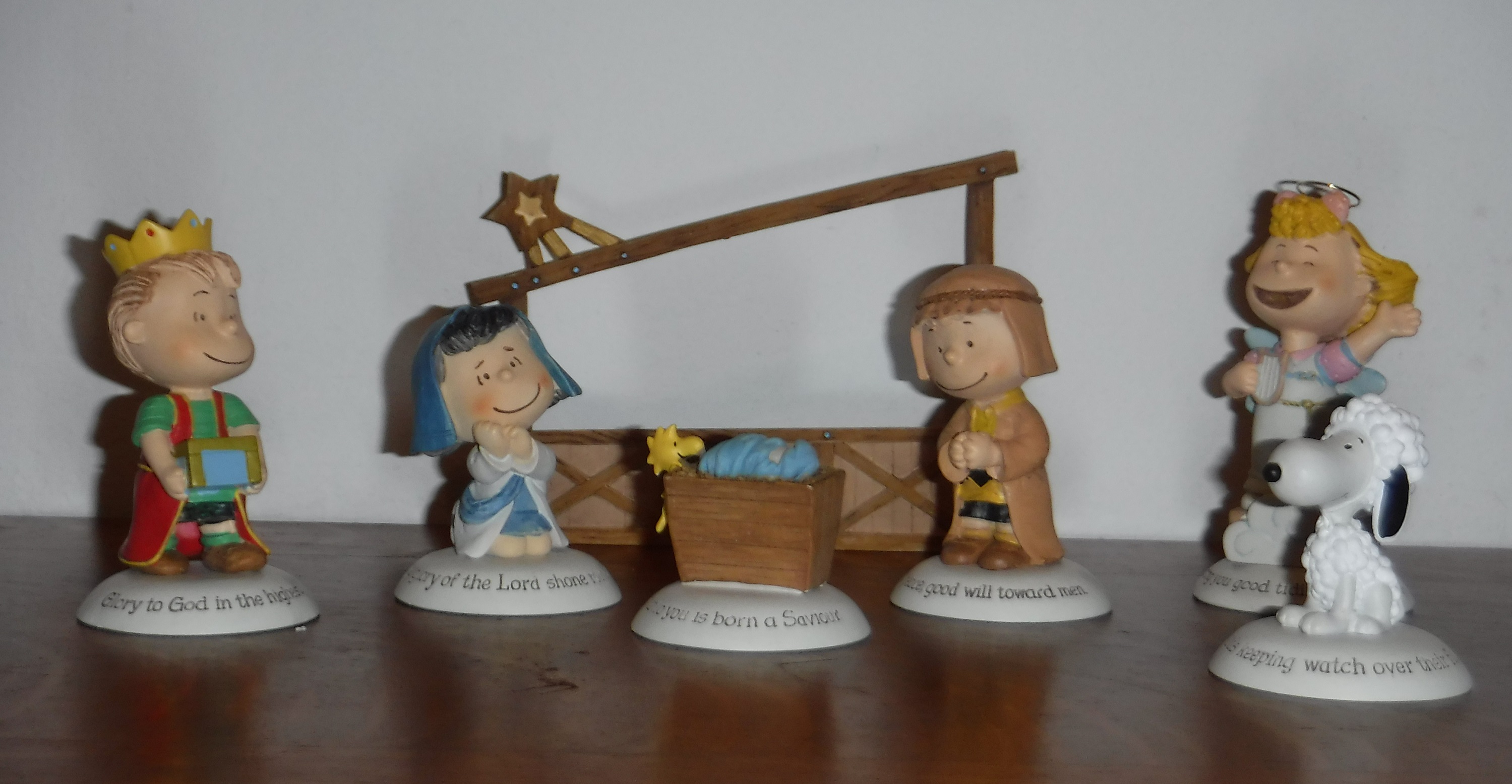Photo I took of the Peanuts Nativity I put out this evening Photo I took of the Peanuts Nativity I put out this evening
