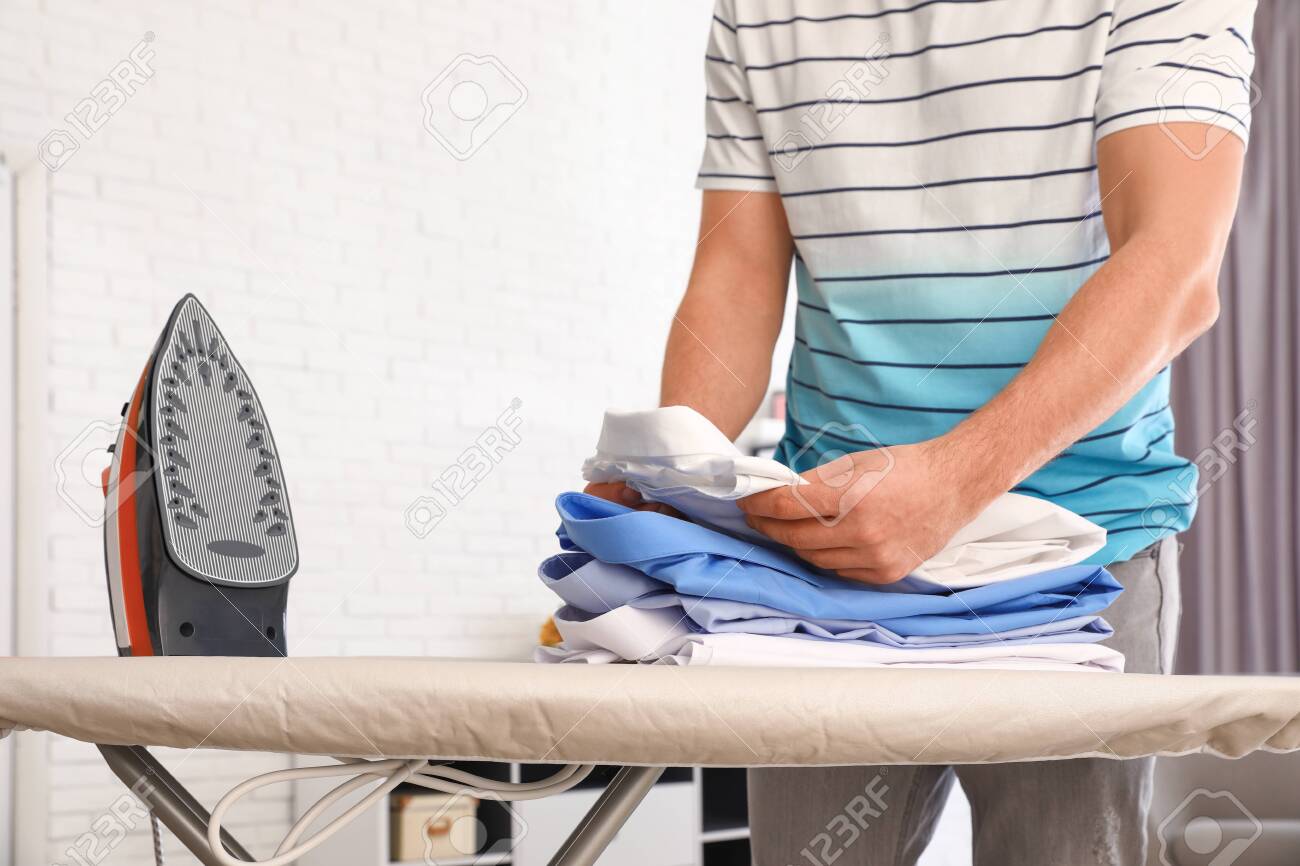 folding clothes folding clothes