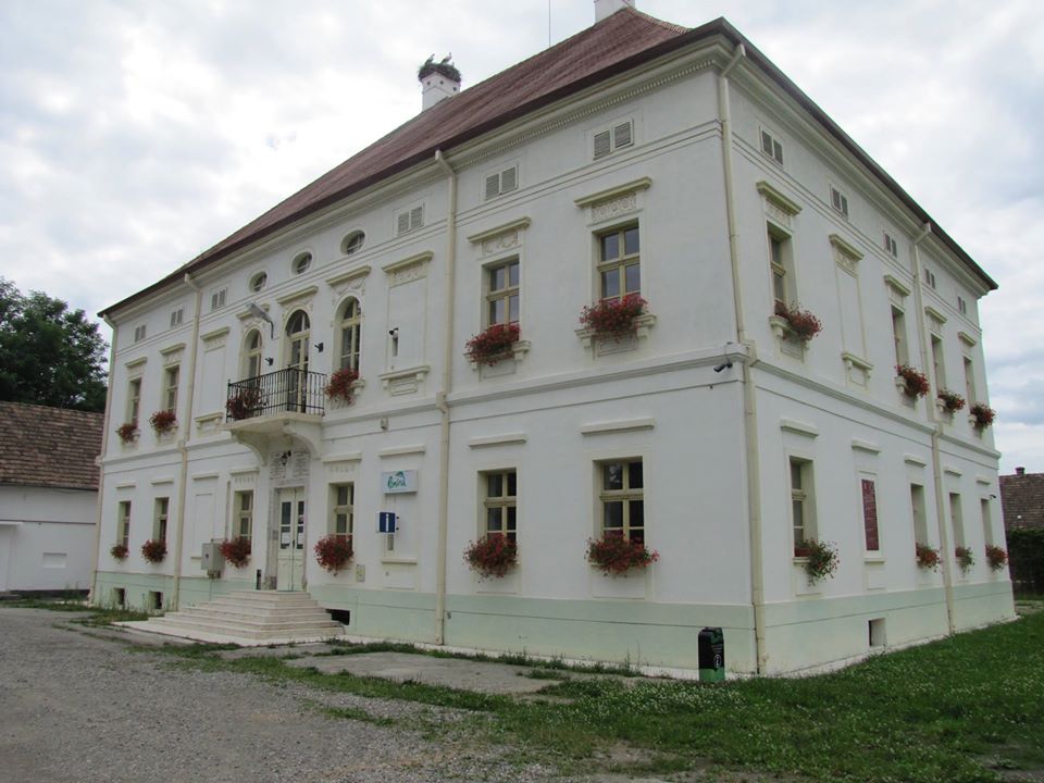 job, passion, rhedey castle, tourist guide job, passion, rhedey castle, tourist guide