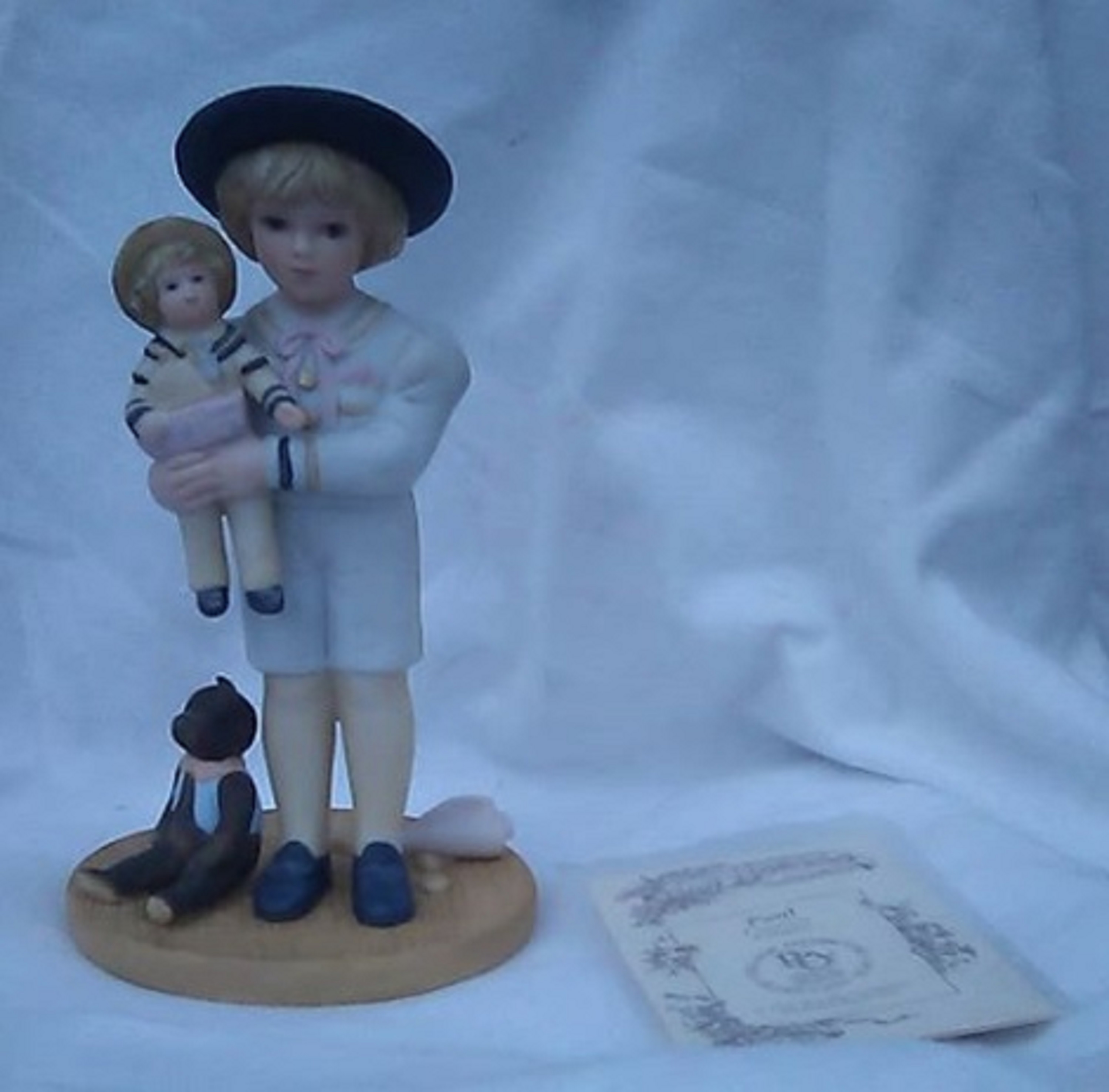One of the photos I took of the Jan Hagara figurine One of the photos I took of the Jan Hagara figurine