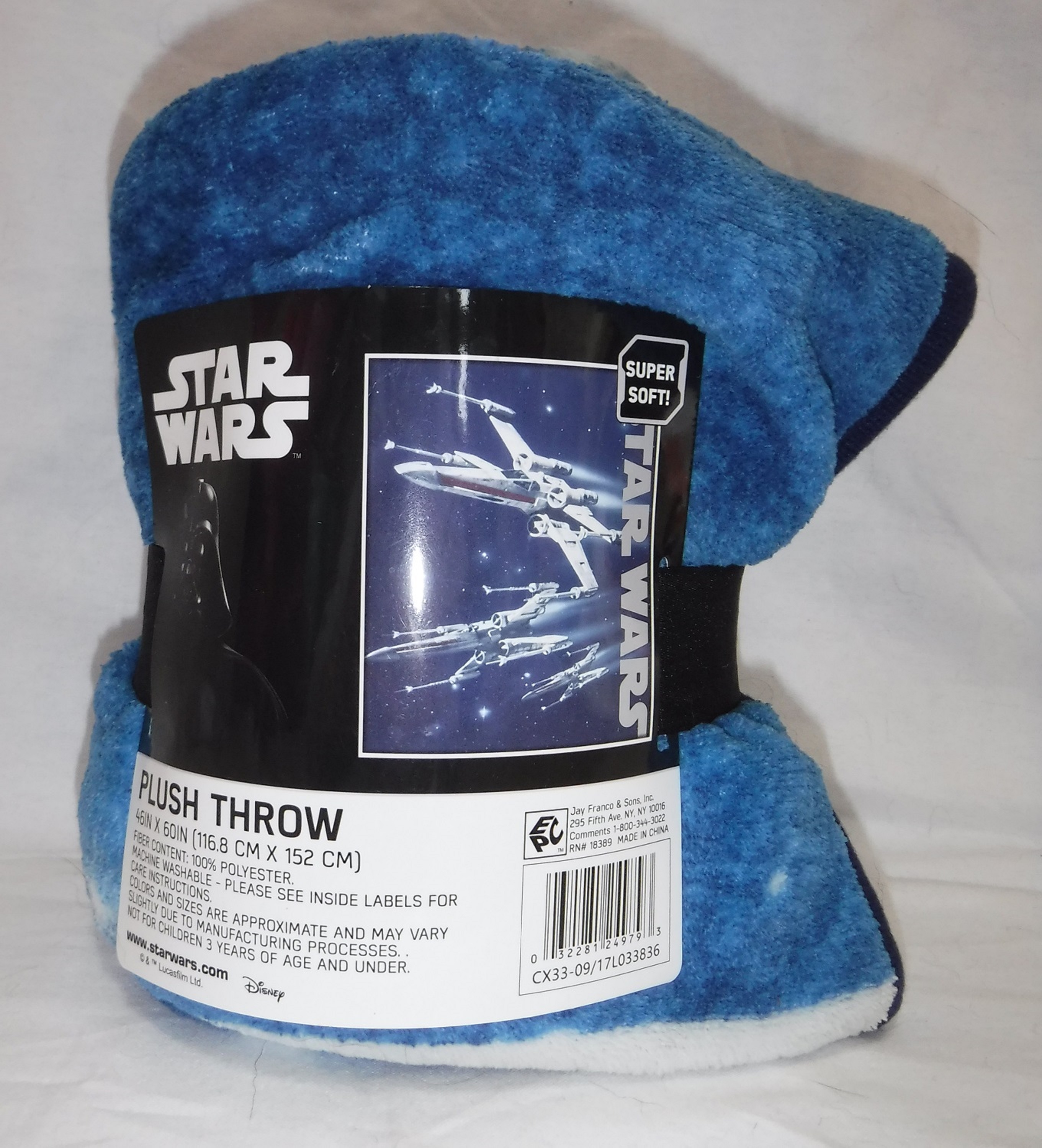 One of the photos I took of the Star Wars themed throw that I want to put on eBay One of the photos I took of the Star Wars themed throw that I want to put on eBay