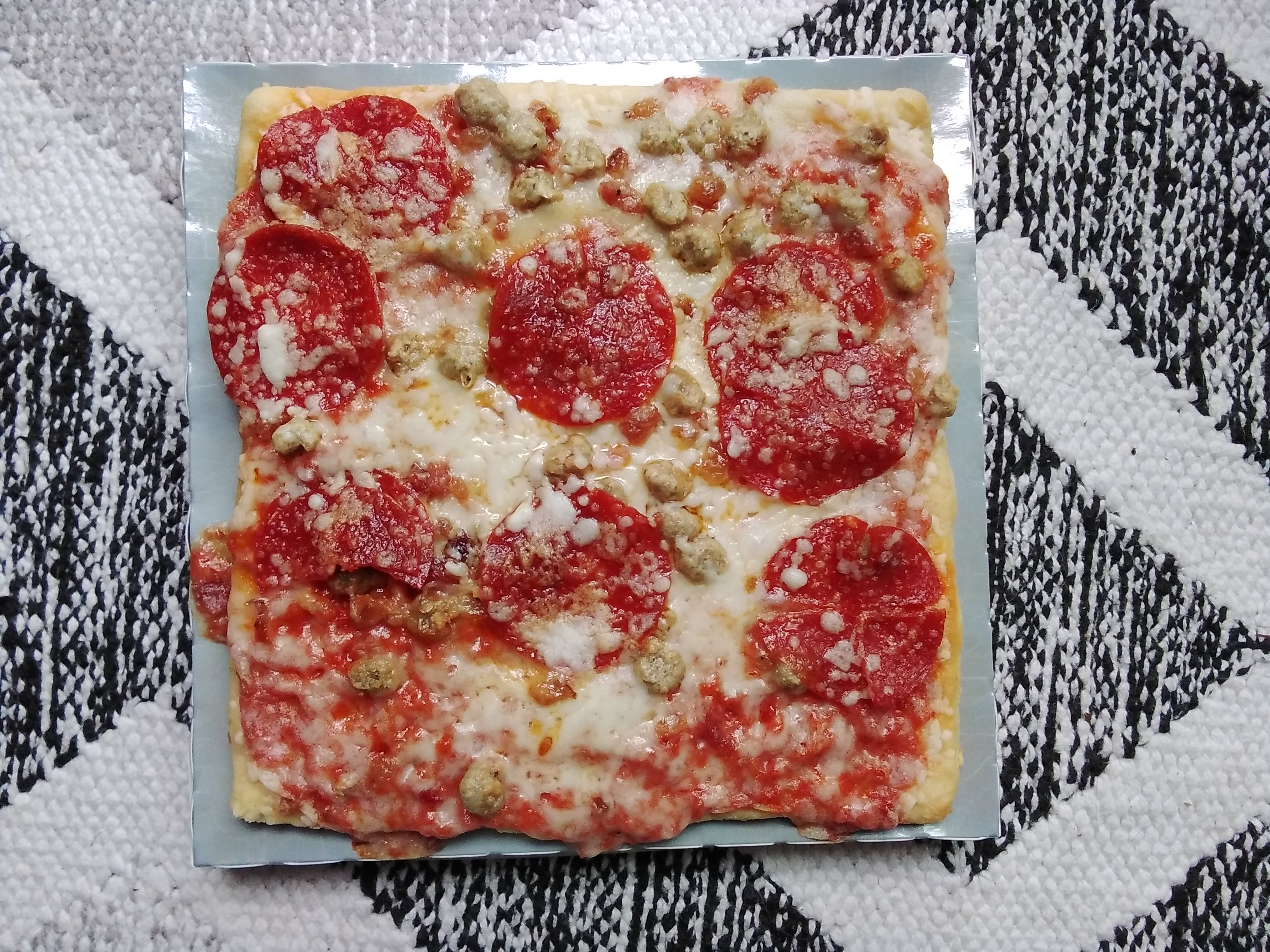 Personal pizza, frozen, sicilian,italian food,3 meats Personal pizza, frozen, sicilian,italian food,3 meats