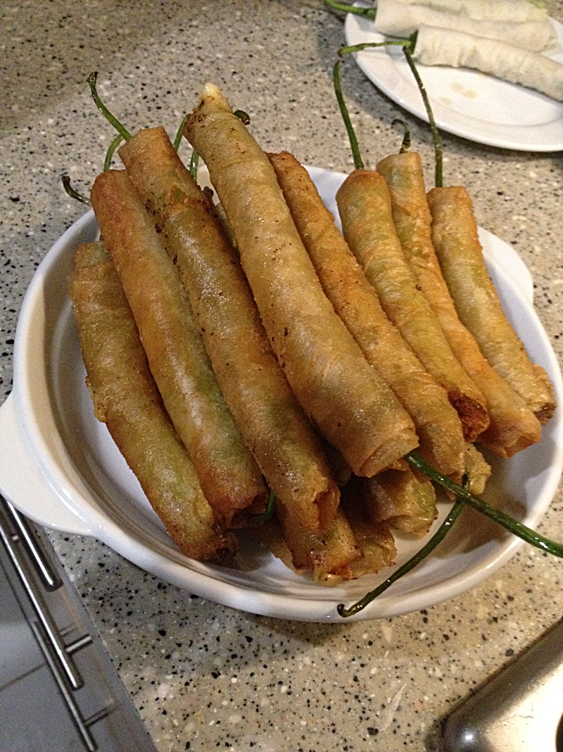 dynamite lumpia