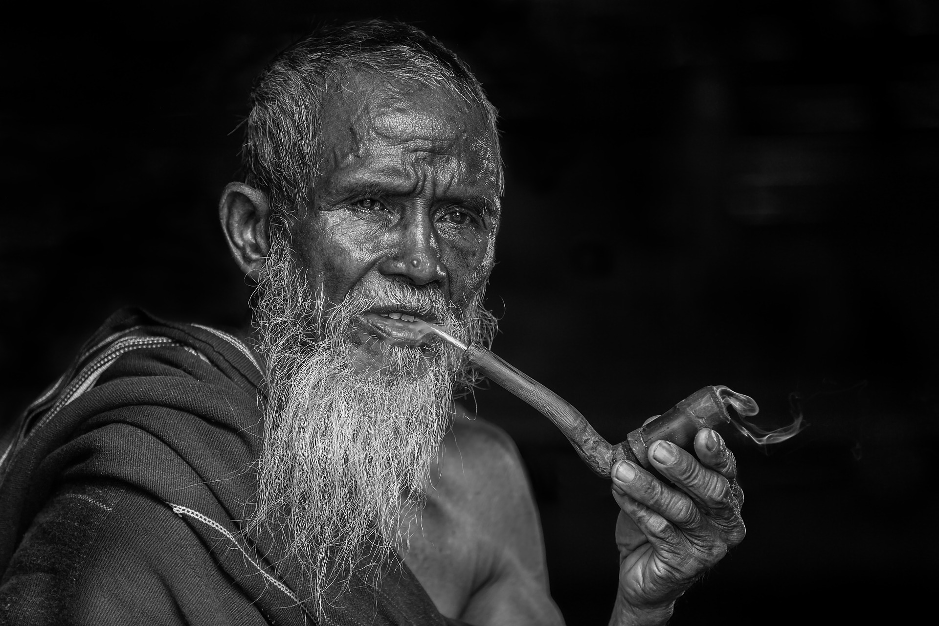 The old Zen master loved his pipe, which he claimed zenned him to use it. The old Zen master loved his pipe, which he claimed zenned him to use it.