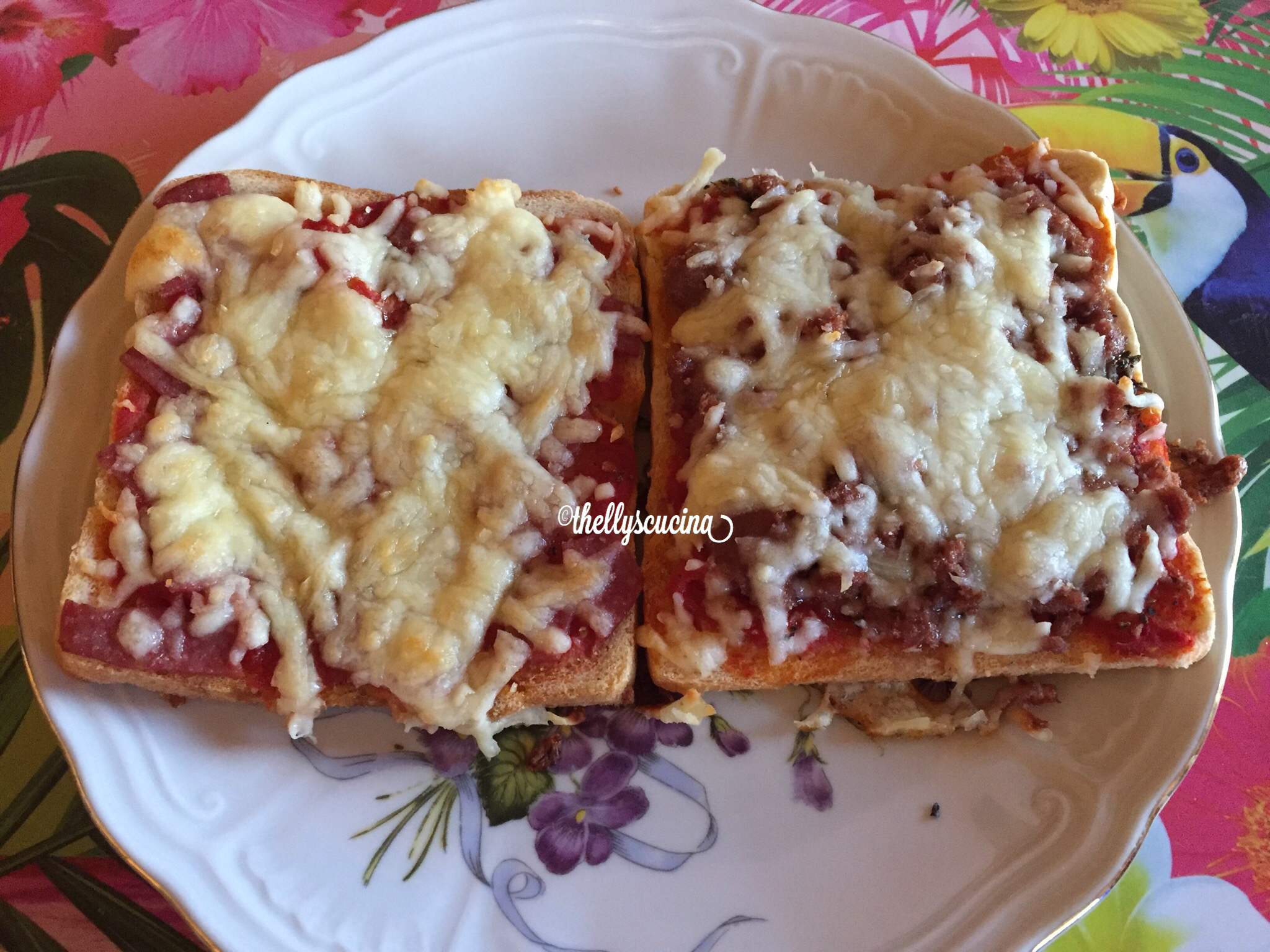 Toast pizza Toast pizza