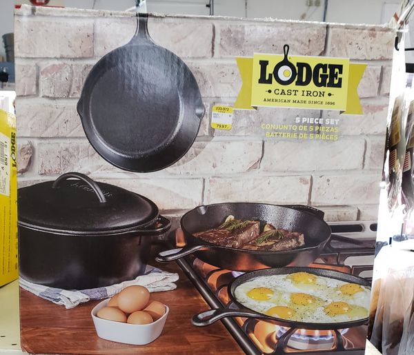 Cast iron. My favorite cook wear. Cast iron. My favorite cook wear.