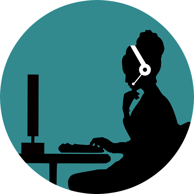 https://pixabay.com/vectors/call-customer-support-woman-3613071/