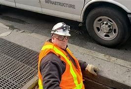 Shawn Fallon is being called a hero for rescuing a lost ring in New York City Shawn Fallon is being called a hero for rescuing a lost ring in New York City
