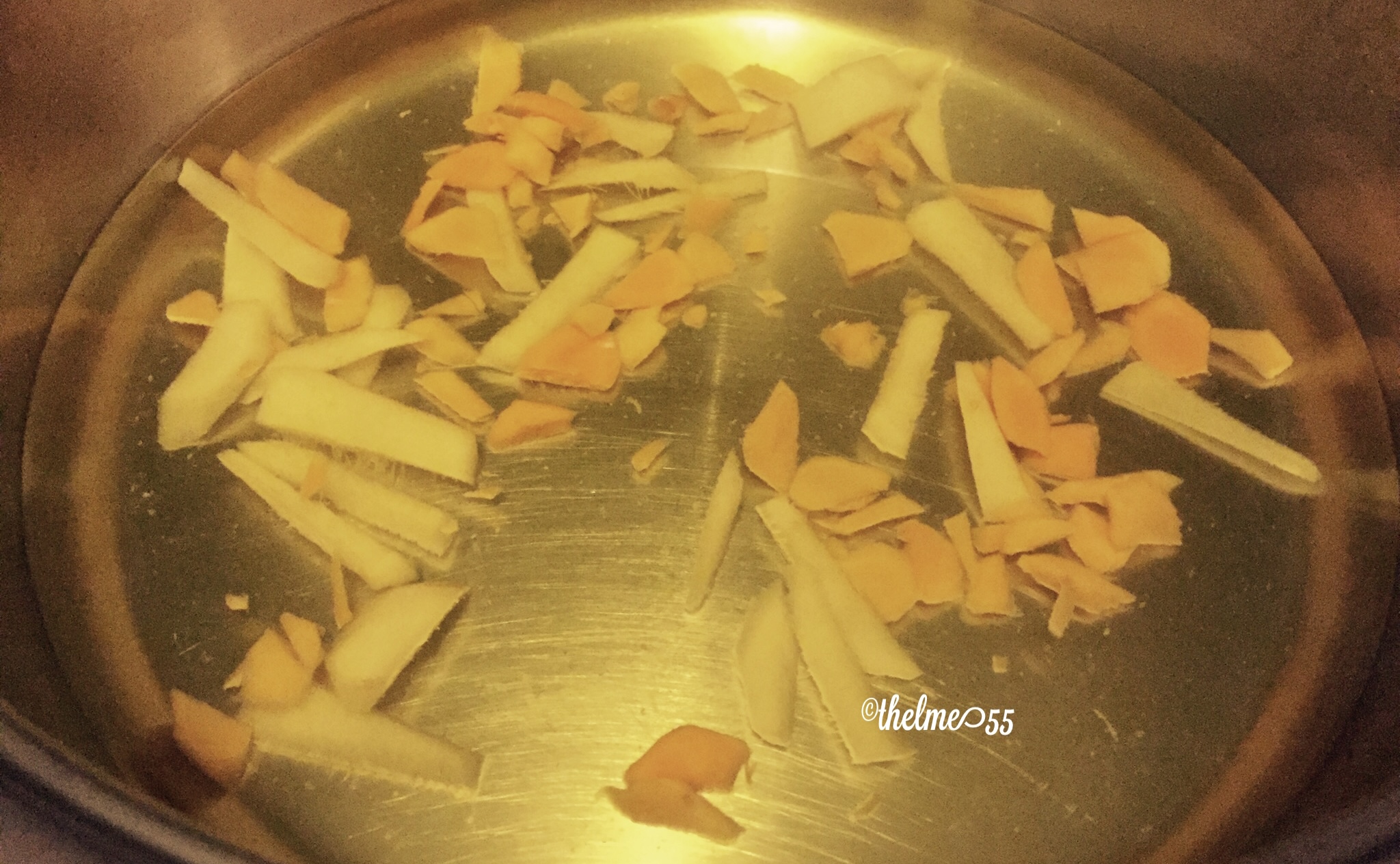 Turmeric ginger tea Turmeric ginger tea