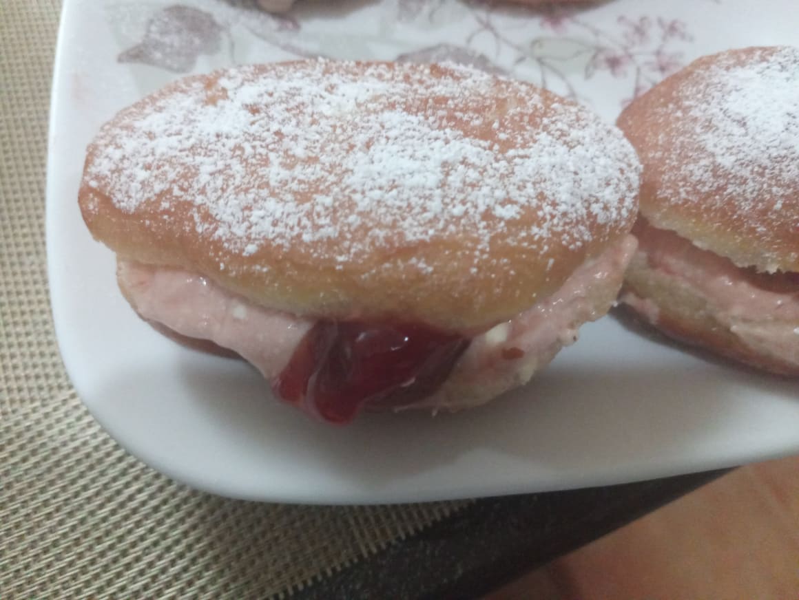 strawberry cream cheese doughnut