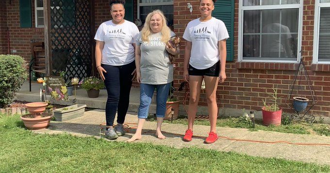 Amya and Ashanti Cloud with their mom in Lexington Kentucky