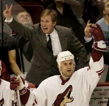 Gretzky's Debut as a coach - Wayne Gretzky's debut as an NHL coach.