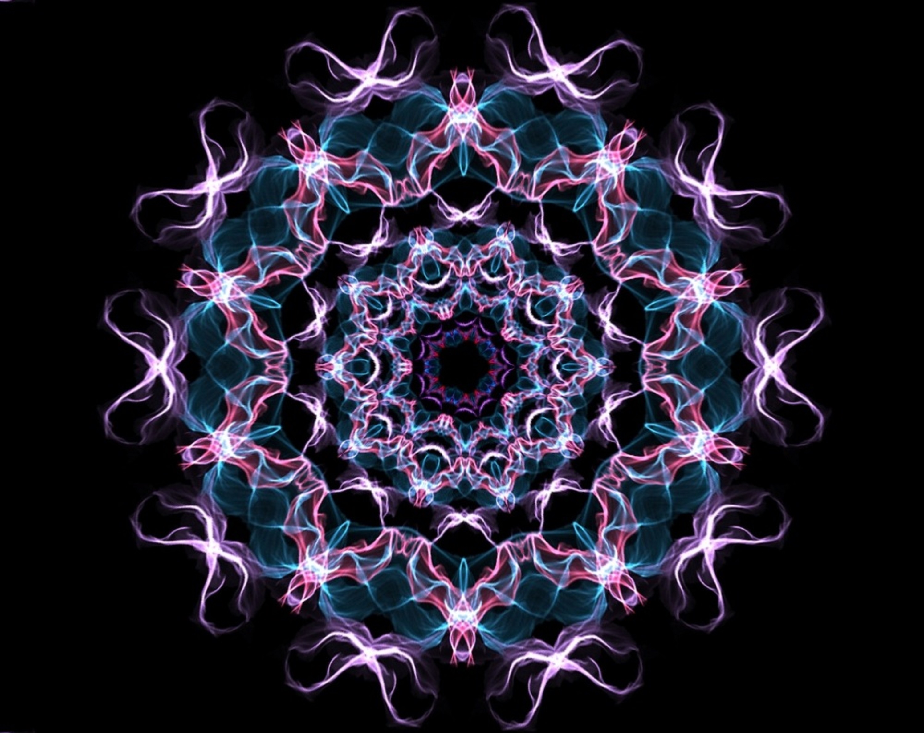 Created by me on weavesilk.com with Kaleidoscope x 5 Created by me on weavesilk.com with Kaleidoscope x 5