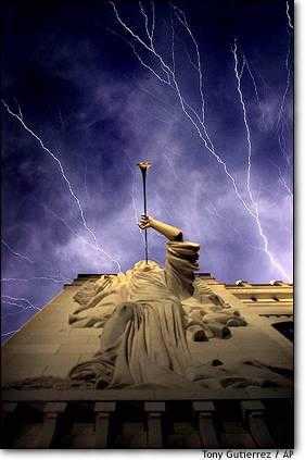 Apocalypse Rising - Cool pic (I think it's edited though)