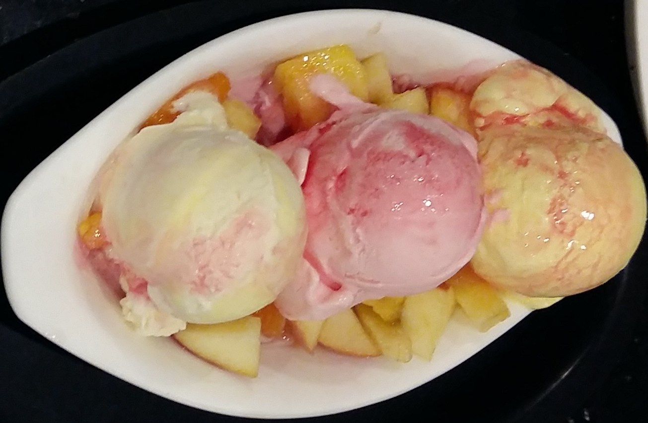 https://commons.wikimedia.org/wiki/File:Fruits_ice-cream.jpg