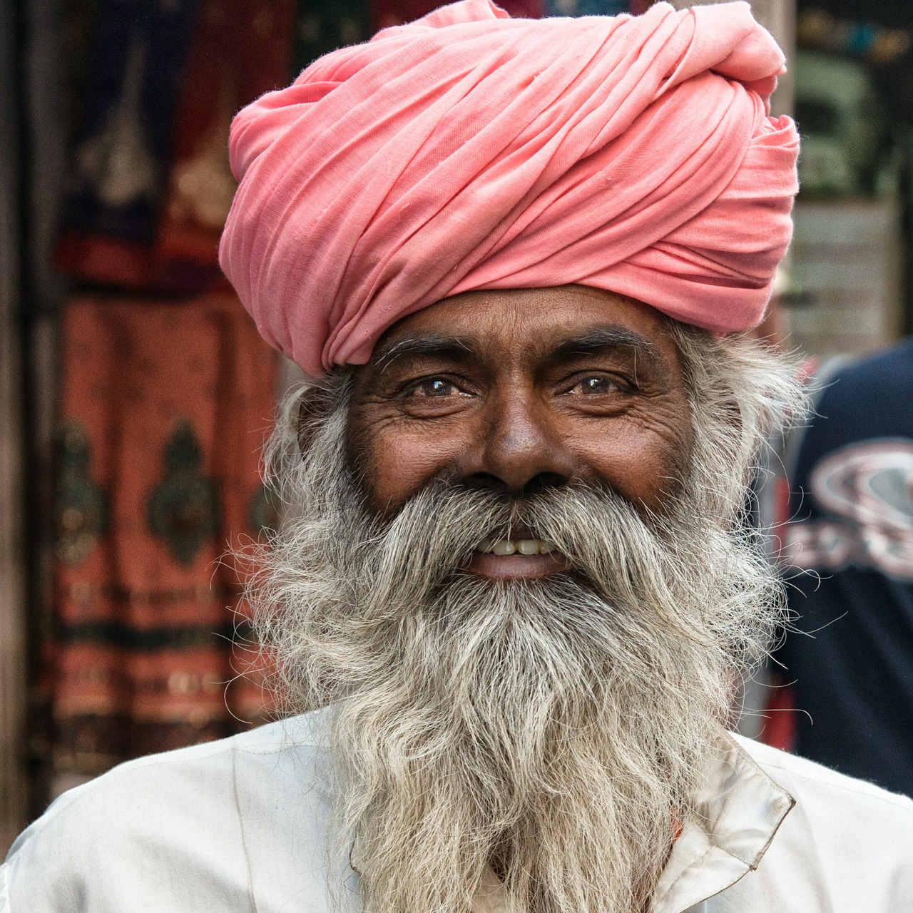 The guru gave a lecture on love, and its place in our lives. The guru gave a lecture on love, and its place in our lives.