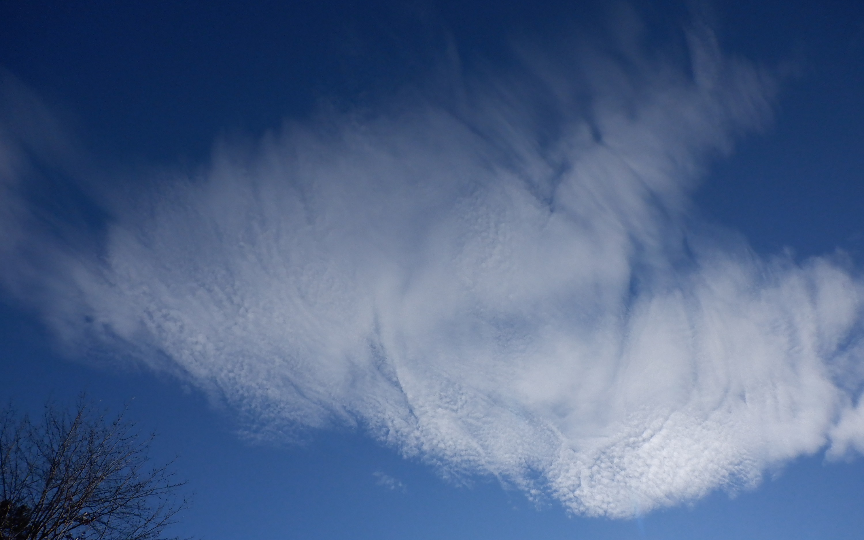 Photo I took of a cloud at the health center bus stop Photo I took of a cloud at the health center bus stop