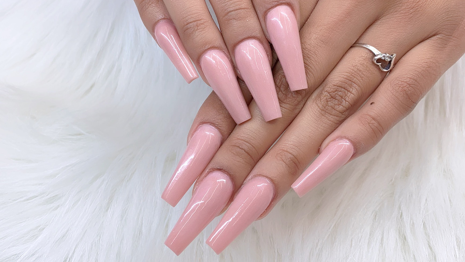 do-you-have-long-fingernails-mylot