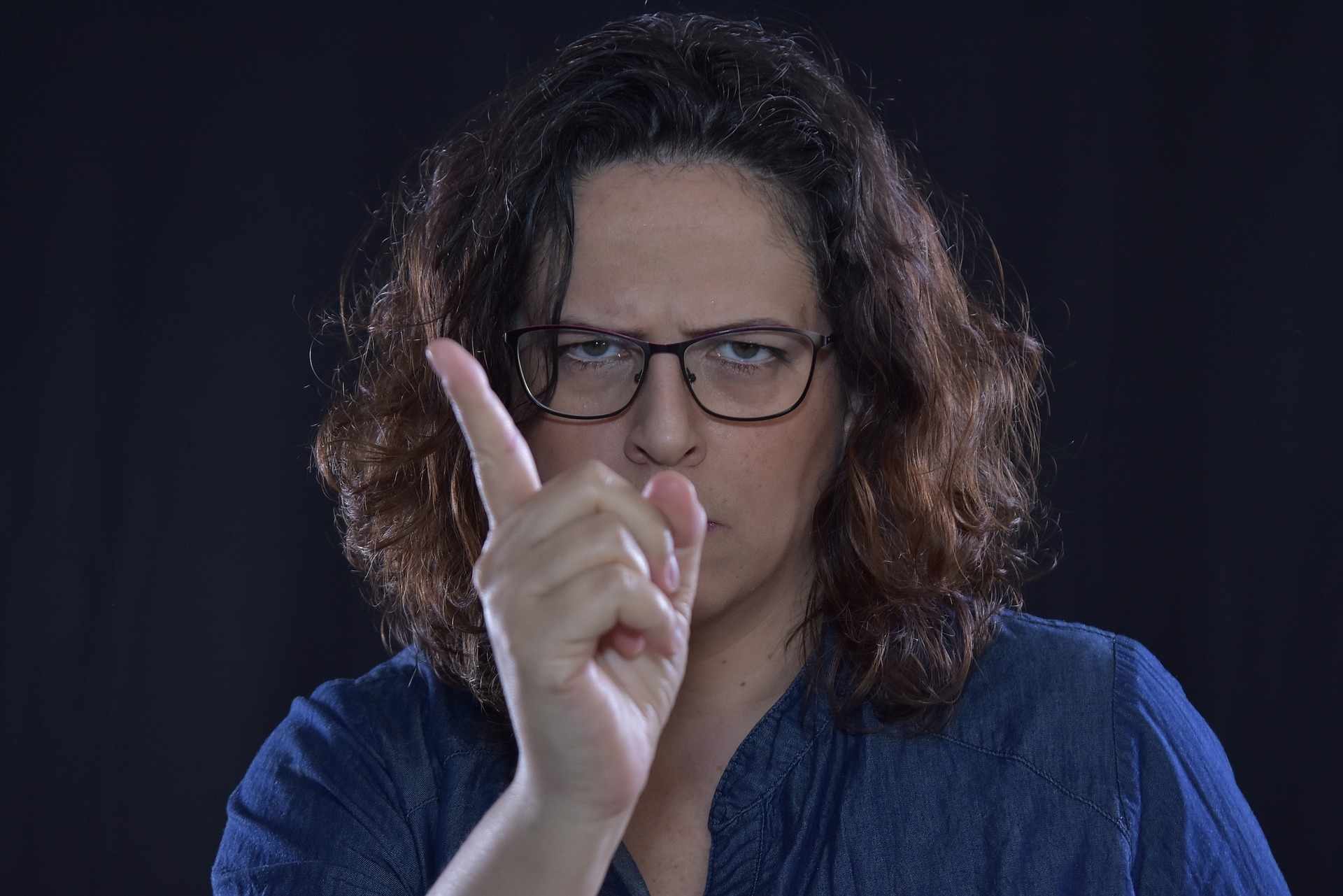 https://pixabay.com/photos/warning-angry-be-careful-finger-2284170/ https://pixabay.com/photos/warning-angry-be-careful-finger-2284170/