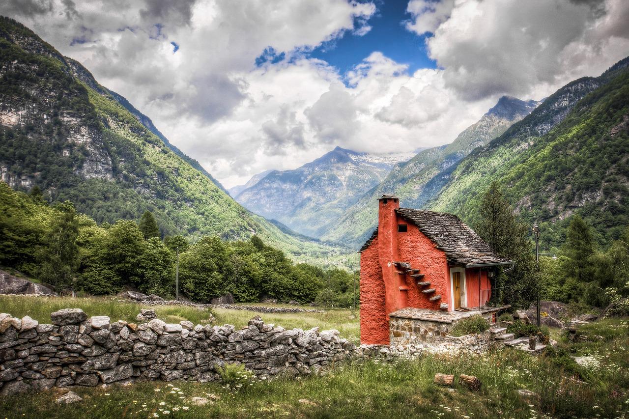 A house becomes a home when it is lived in A house becomes a home when it is lived in