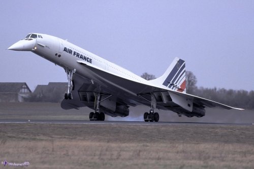 airplanes - airplane