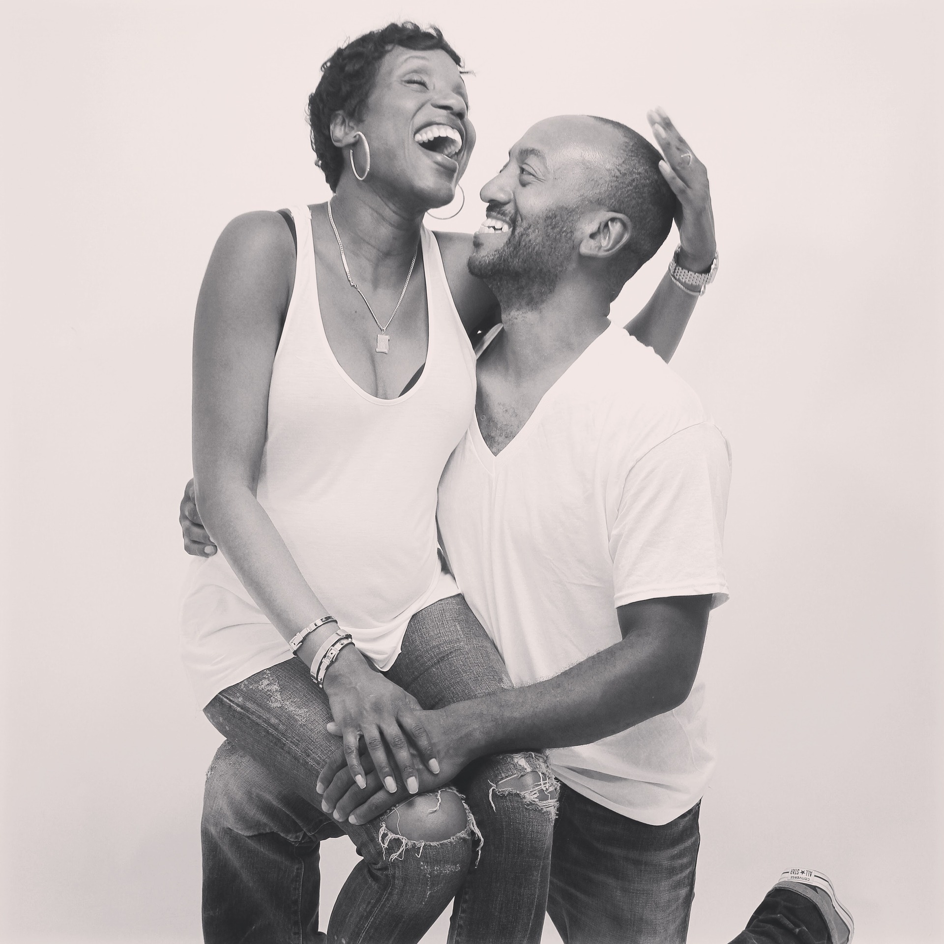https://pixabay.com/photos/couple-black-couple-relationship-1194312/ https://pixabay.com/photos/couple-black-couple-relationship-1194312/