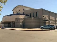 Davis High School in Davis California has a bat problem in the gymnasium. 