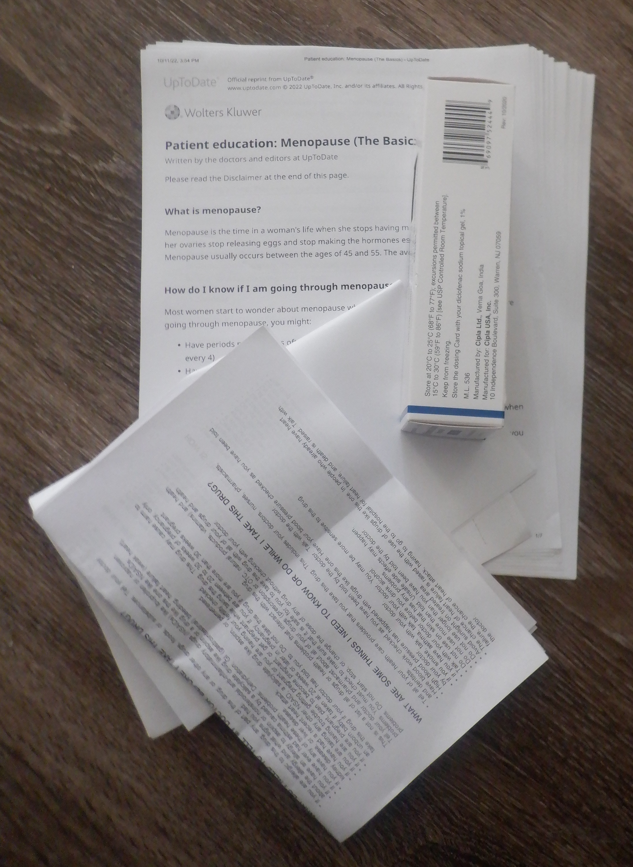 Papers and stuff I got from the doctor's Papers and stuff I got from the doctor's