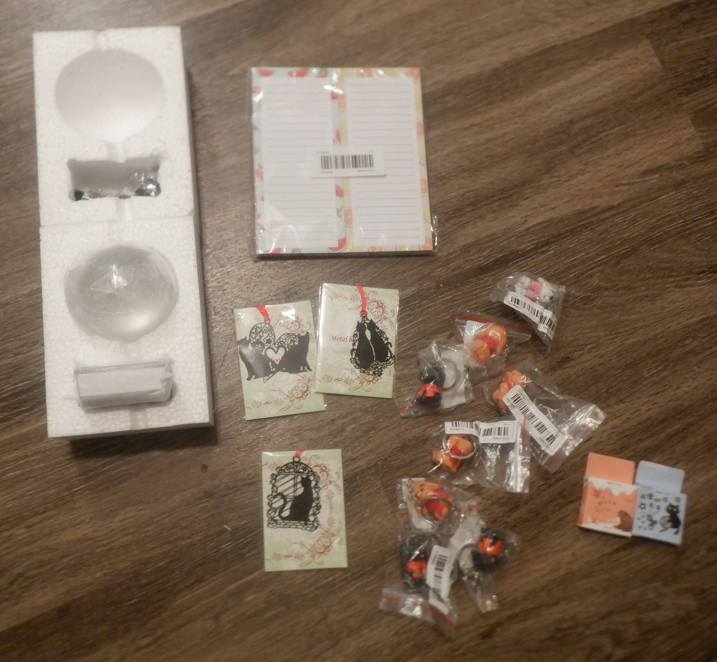 Photo I took of the rest of the stuff in the bag Photo I took of the rest of the stuff in the bag