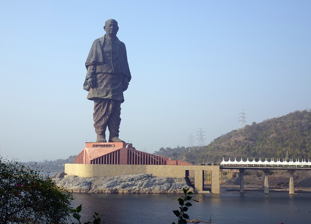 https://pixabay.com/photos/statue-statue-of-unity-india-6678155/ https://pixabay.com/photos/statue-statue-of-unity-india-6678155/