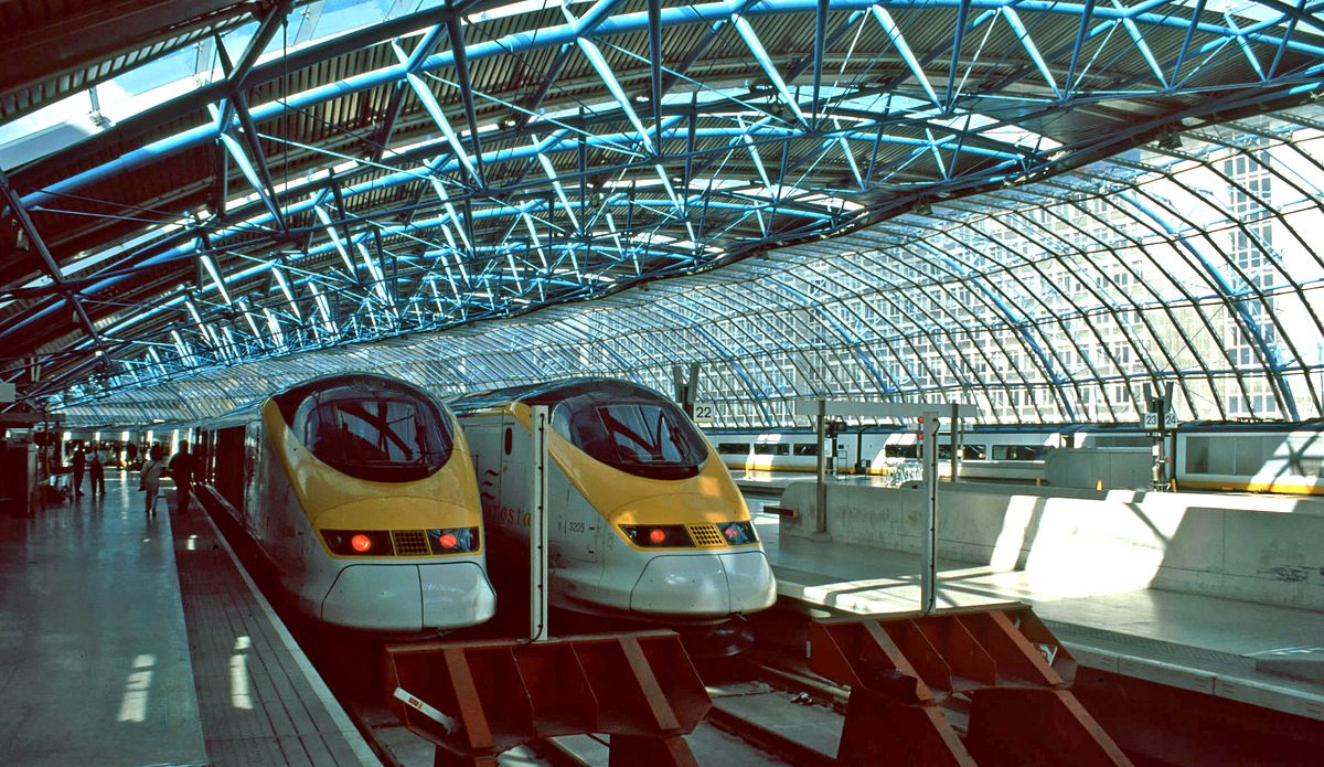 https://commons.wikimedia.org/wiki/File:Eurostar_-_panoramio.jpg