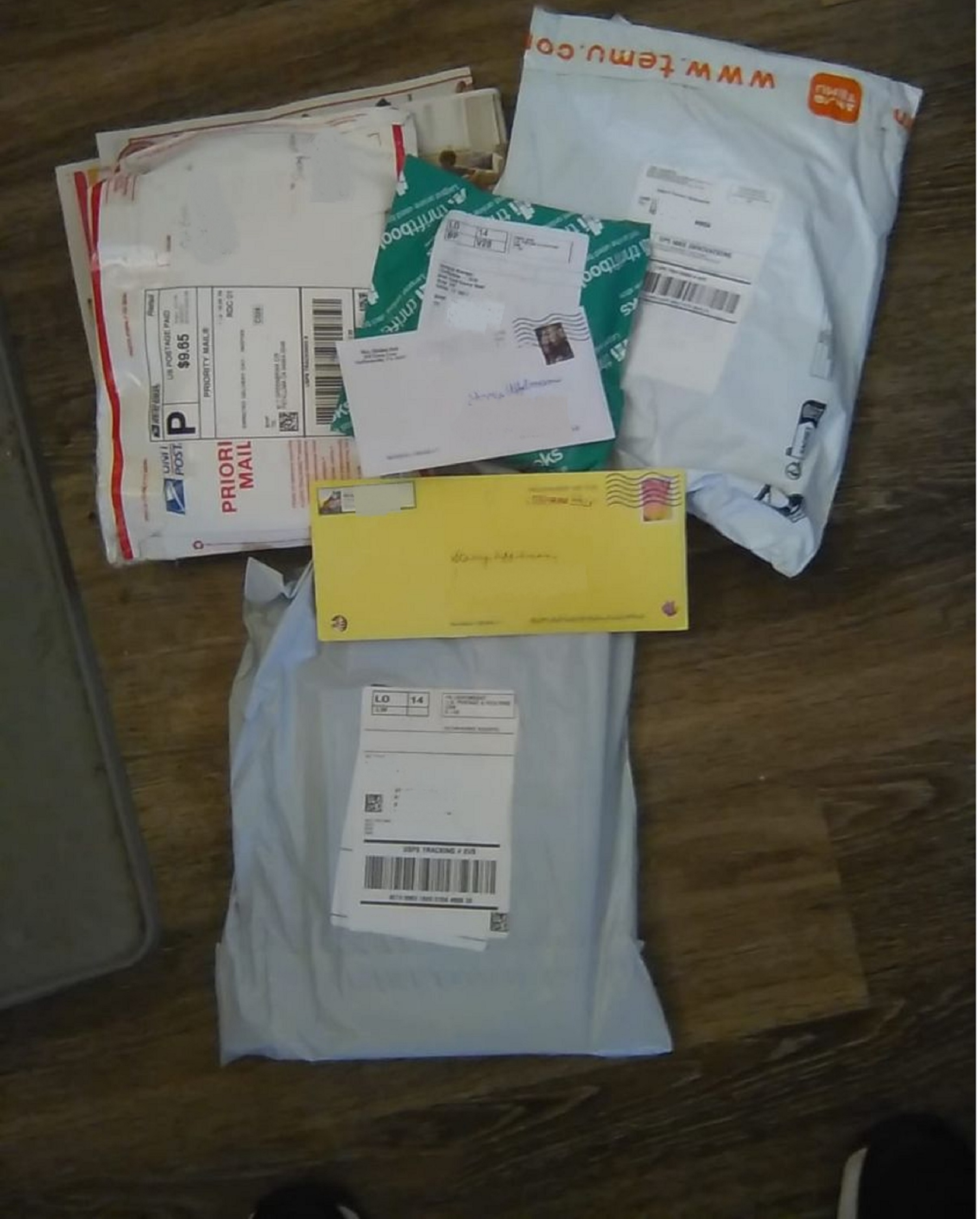 Photo I took of my huge haul of mail this afternoon Photo I took of my huge haul of mail this afternoon