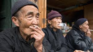 Chinese old dudes smoking till their last breath??