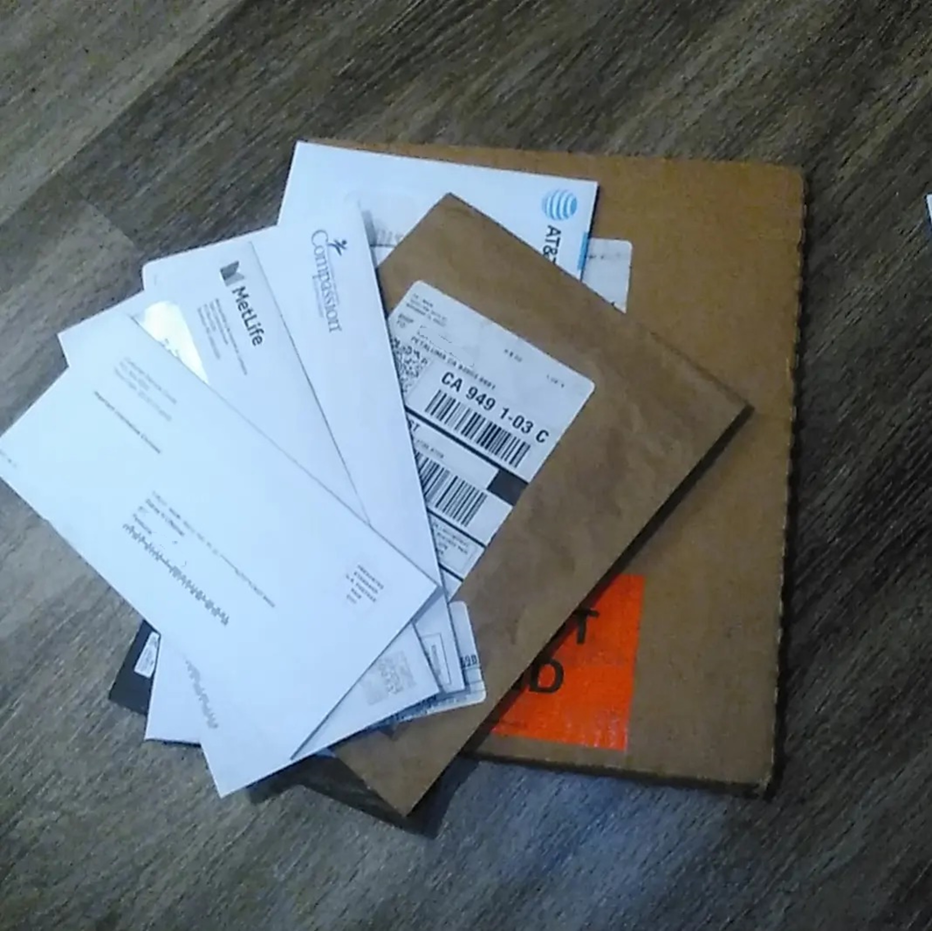 Photo I took of my mail pile Photo I took of my mail pile