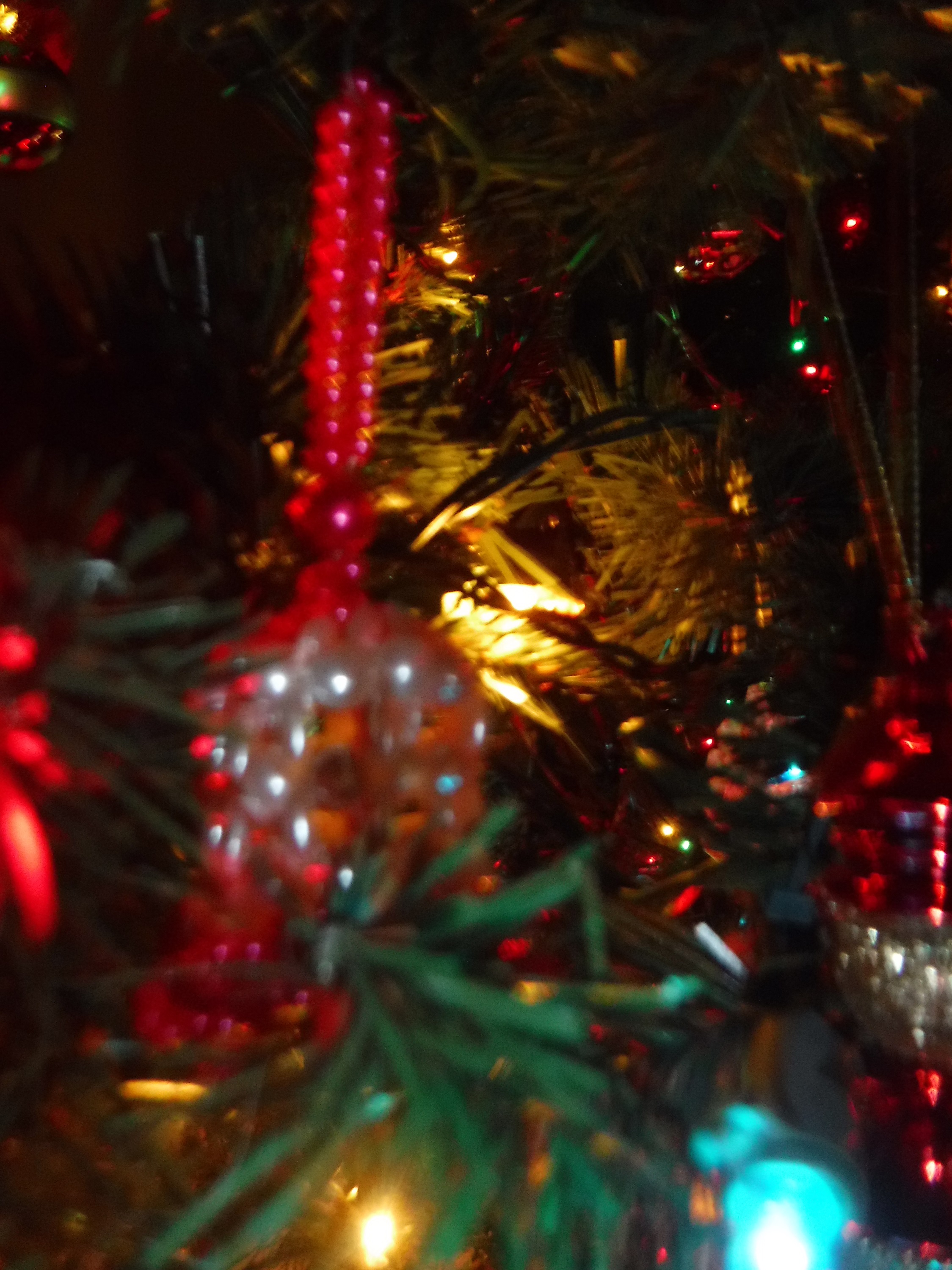 Peek inside the Christmas tree 2019 Peek inside the Christmas tree 2019