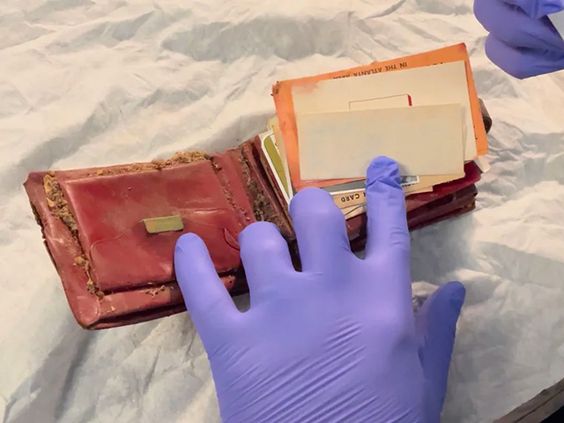 Missing wallet returned to the relatives 65 years later in Georgia