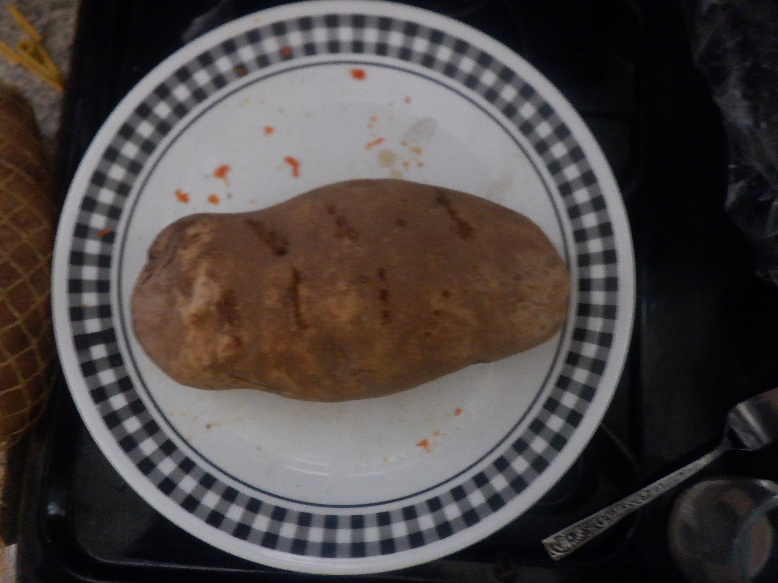 Photo I took of the potato I'm having for lunch and dinner Photo I took of the potato I'm having for lunch and dinner