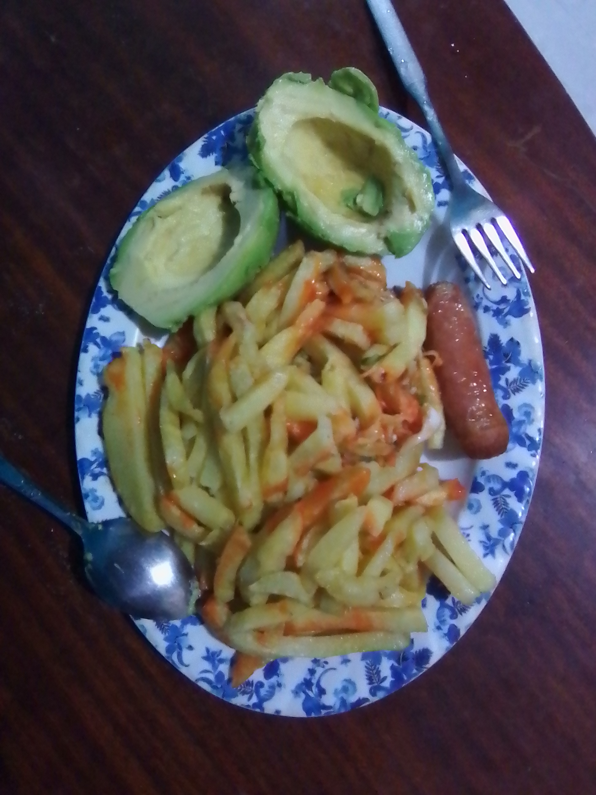 Chips, avocado, sausage 