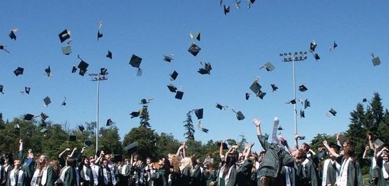 Image of high school graduates in Utah